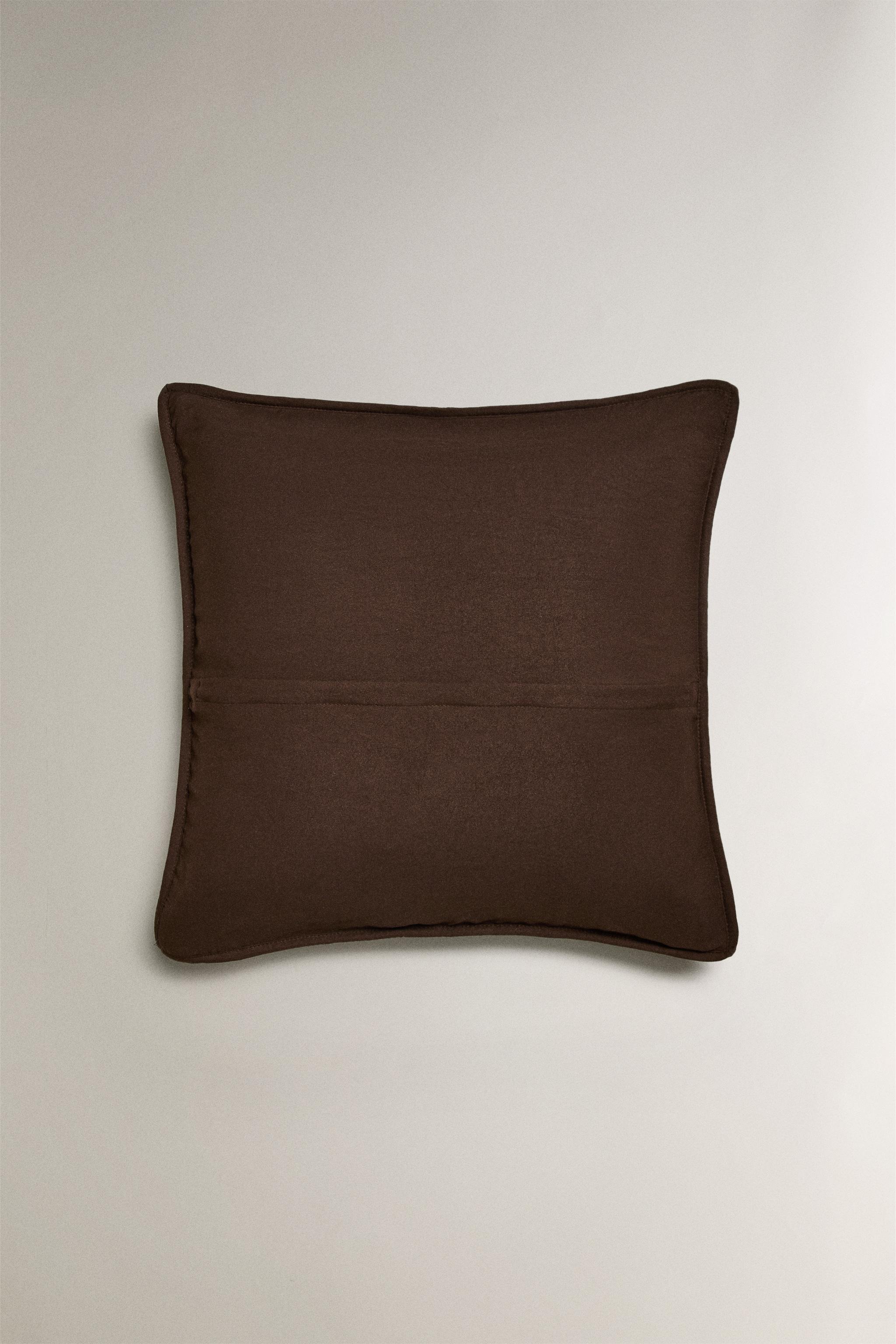 MICROFIBER PILLOW SHAM FOR QUILT